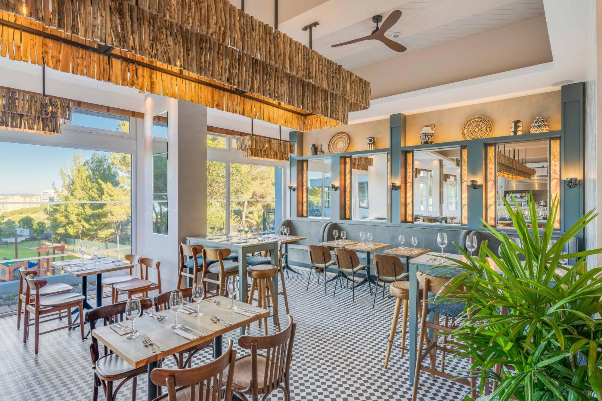 Pestana Blue Alvor Beach Eksteriør billede Restaurant