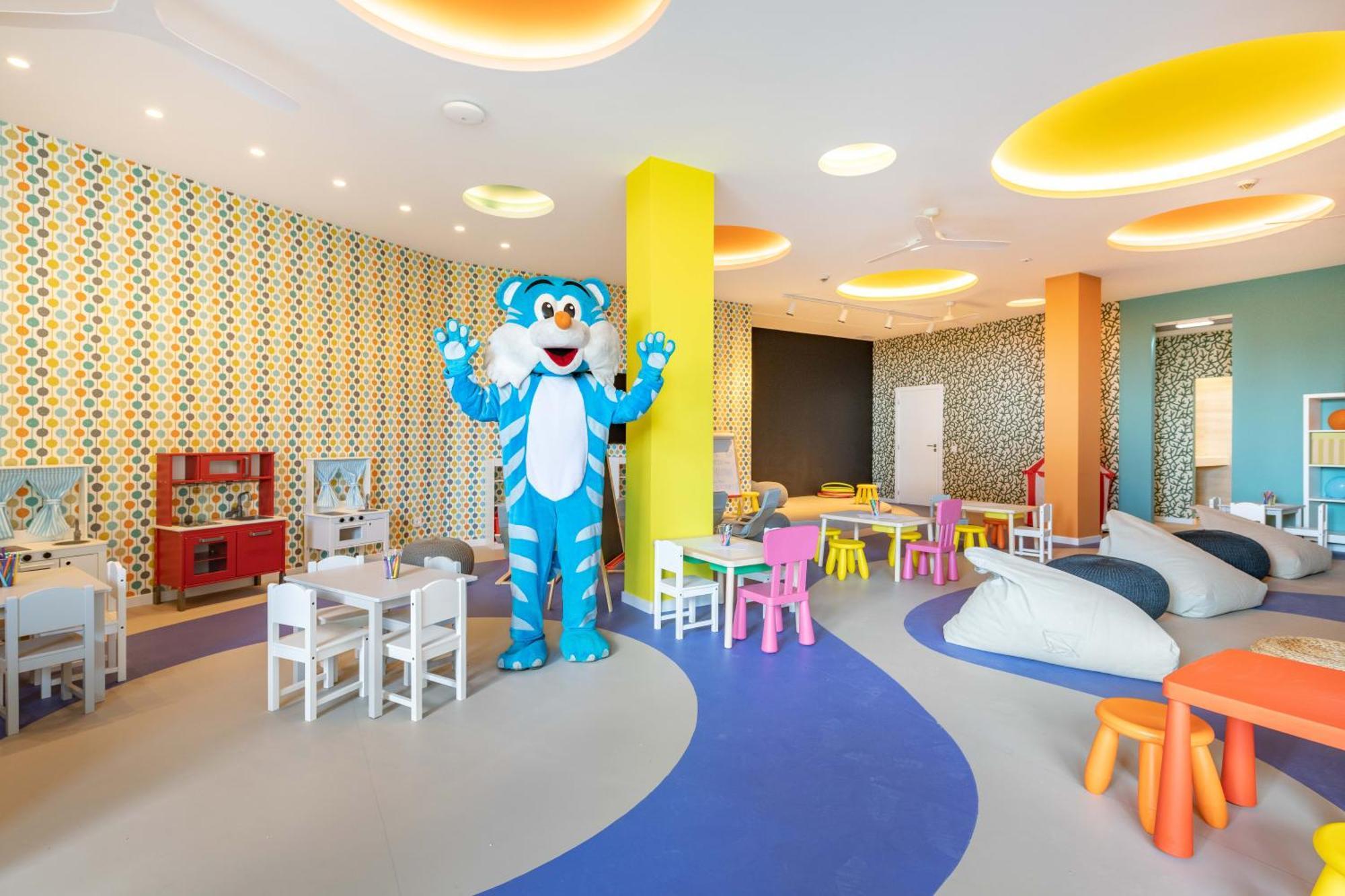 Pestana Blue Alvor Beach Eksteriør billede Kids Club at the hotel